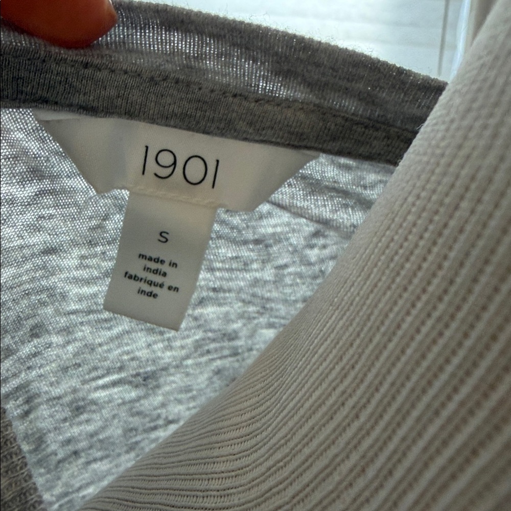 NWT 1901 Heather Gray Sparkle, Twinkle, Happy & Joy Festive Tee, Small - Picture 5 of 7